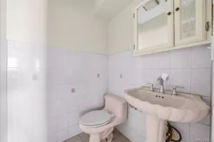 72-36 Almeda Ave, Arverne, NY 11692 - Photo 13