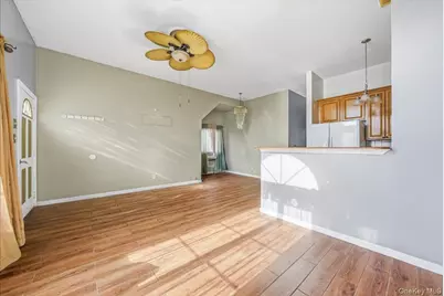 72-36 Almeda Avenue, Arverne, NY 11692 - Photo 9