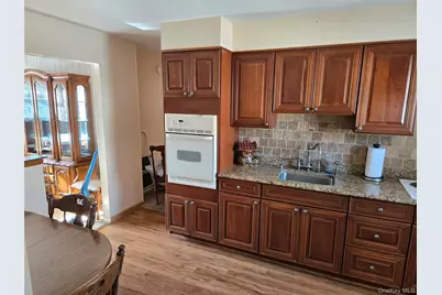 715 McCall Avenue, West Islip, NY 11795 - Photo 3