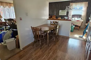 715 McCall Ave, West Islip, NY 11795 - Photo 5