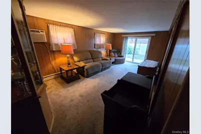 715 McCall Avenue, West Islip, NY 11795 - Photo 19