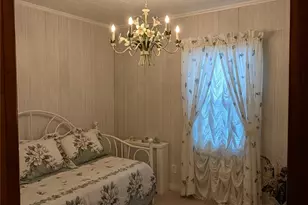 32-27 202nd St, Bayside, NY 11361 - Photo 9