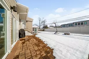 98 Birchwood Park Dr, Jericho, NY 11753 - Photo 43