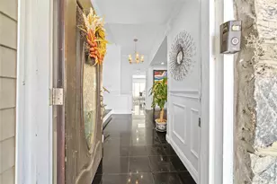 98 Birchwood Park Dr, Jericho, NY 11753 - Photo 5