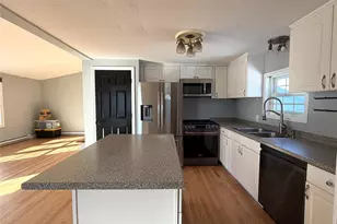 101 Rosevale Ave E, Ronkonkoma, NY 11779 - Photo 11