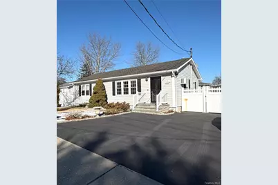 101 Rosevale Avenue E, Ronkonkoma, NY 11779 - Photo 1
