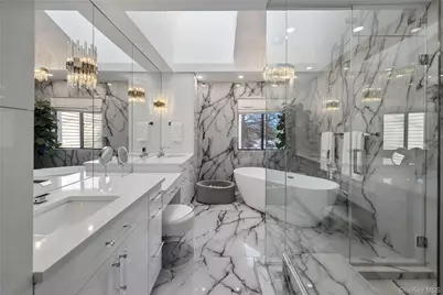 24 Chestnut Lane, Woodbury, NY 11797 - Photo 15