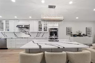 24 Chestnut Ln, Woodbury, NY 11797 - Photo 5