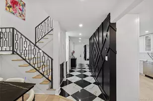 24 Chestnut Ln, Woodbury, NY 11797 - Photo 7