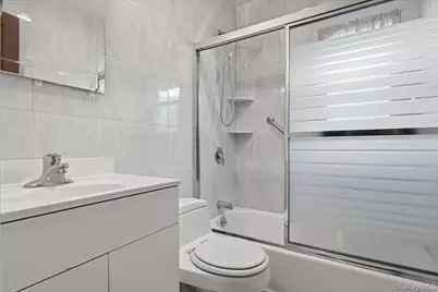 537 8th Avenue, New Hyde Park, NY 11040 - Photo 23