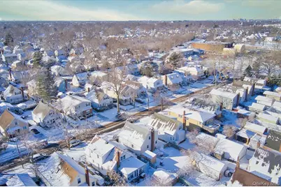 537 8th Avenue, New Hyde Park, NY 11040 - Photo 49