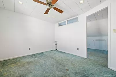 537 8th Avenue, New Hyde Park, NY 11040 - Photo 35