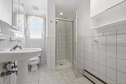 537 8th Avenue, New Hyde Park, NY 11040 - Photo 31