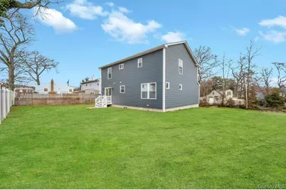 42 Volta Drive, Deer Park, NY 11729 - Photo 35