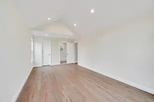 42 Volta Dr, Deer Park, NY 11729 - Photo 23