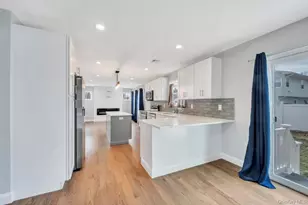 42 Volta Dr, Deer Park, NY 11729 - Photo 5