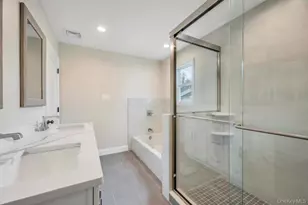 42 Volta Dr, Deer Park, NY 11729 - Photo 31