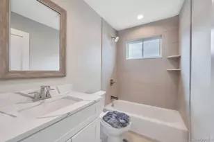 42 Volta Dr, Deer Park, NY 11729 - Photo 27