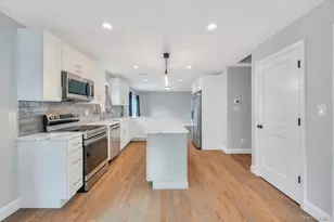 42 Volta Dr, Deer Park, NY 11729 - Photo 7