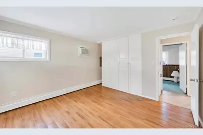 10 Grape Lane, Hicksville, NY 11801 - Photo 13