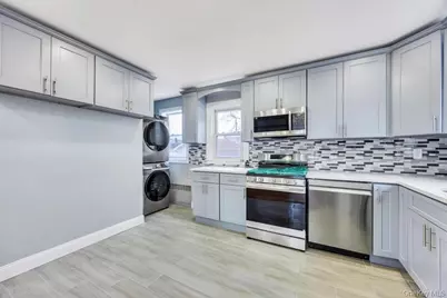 17 Sapir Street, Valley Stream, NY 11580 - Photo 7