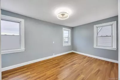 17 Sapir Street, Valley Stream, NY 11580 - Photo 15