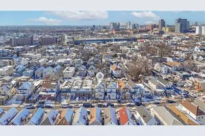 10518 171st Place, Jamaica, NY 11433 - Photo 5