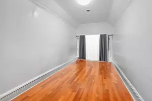 105-18 171st Pl, Jamaica, NY 11433 - Photo 21