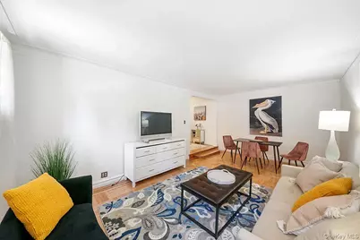 303 E 37th Street #1D, New York, NY 10016 - Photo 1