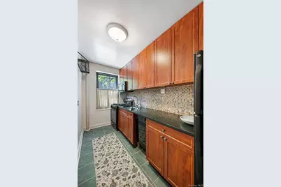 303 E 37th Street #1D, New York, NY 10016 - Photo 5