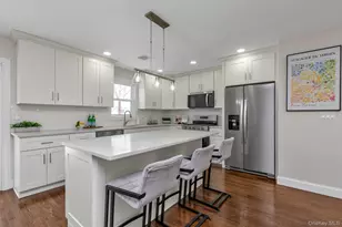 3 Jayne Ave, Melville, NY 11747 - Photo 5