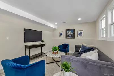 3 Jayne Avenue, Melville, NY 11747 - Photo 15