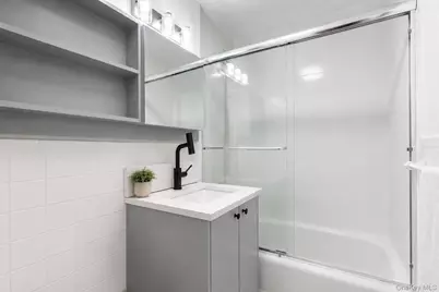 16 Lake Street #6G, White Plains, NY 10603 - Photo 11