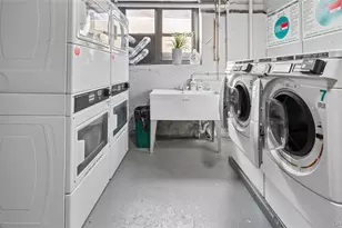 240 Alpine Pl, Tuckahoe, NY 10707 - Photo 17