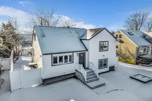 39 Layton St, Freeport, NY 11520 - Photo 17