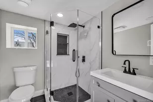 39 Layton St, Freeport, NY 11520 - Photo 7