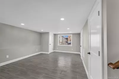 39 Layton Street, Freeport, NY 11520 - Photo 9