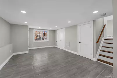 39 Layton Street, Freeport, NY 11520 - Photo 15