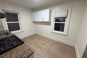 260 Biltmore Ave, Elmont, NY 11003 - Photo 11