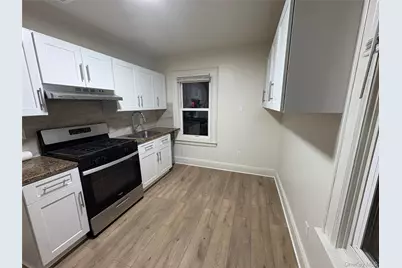 260 Biltmore Avenue, Elmont, NY 11003 - Photo 9