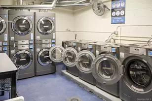 1332 Metropolitan Ave, Bronx, NY 10462 - Photo 11