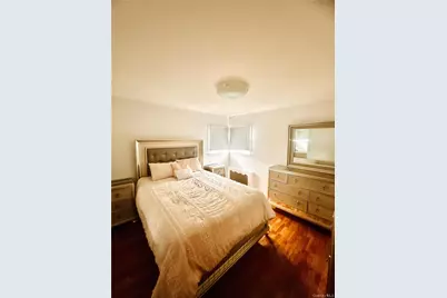 310 Southwood Circle, Syosset, NY 11791 - Photo 13