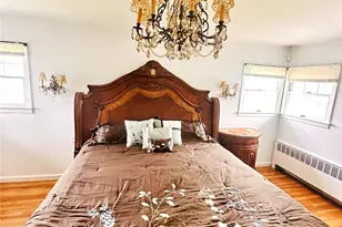 310 Southwood Cir, Syosset, NY 11791 - Photo 9