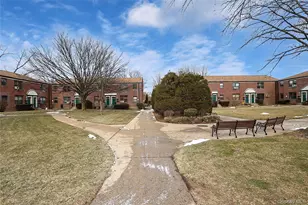 196-23 73rd Ave, Fresh Meadows, NY 11365 - Photo 19