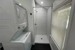 210 B E Lakewood St, Patchogue, NY 11772 - Photo 11