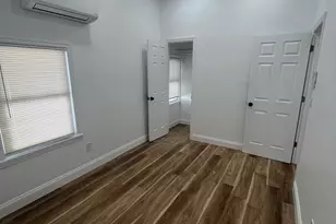 210 B E Lakewood St, Patchogue, NY 11772 - Photo 7