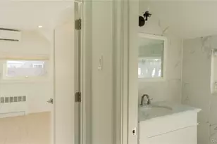 2155 Salisbury Park Dr, Westbury, NY 11590 - Photo 19