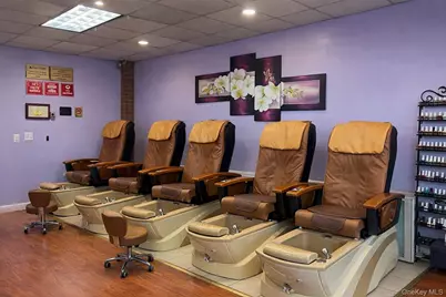 43-64 162 St, Flushing, NY 11358 - Photo 3