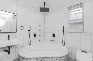 146-84 182nd St, Springfield Gardens, NY 11413 - Photo 13