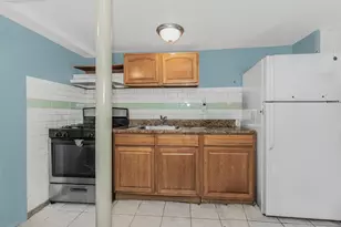 146-84 182nd St, Springfield Gardens, NY 11413 - Photo 43